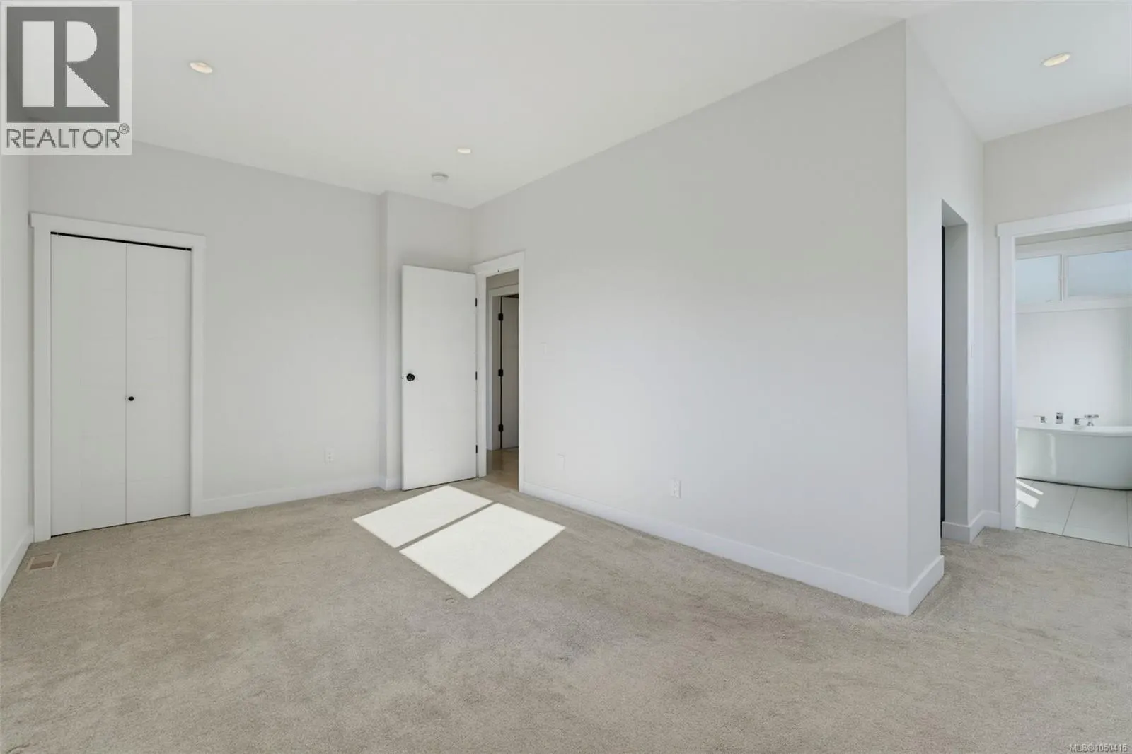 2211 Winfield Dr