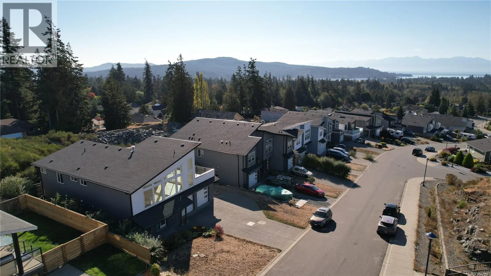 2211 Winfield Dr