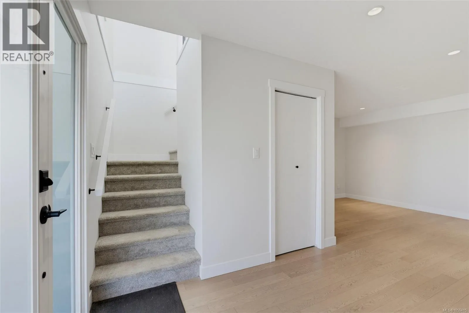2211 Winfield Dr