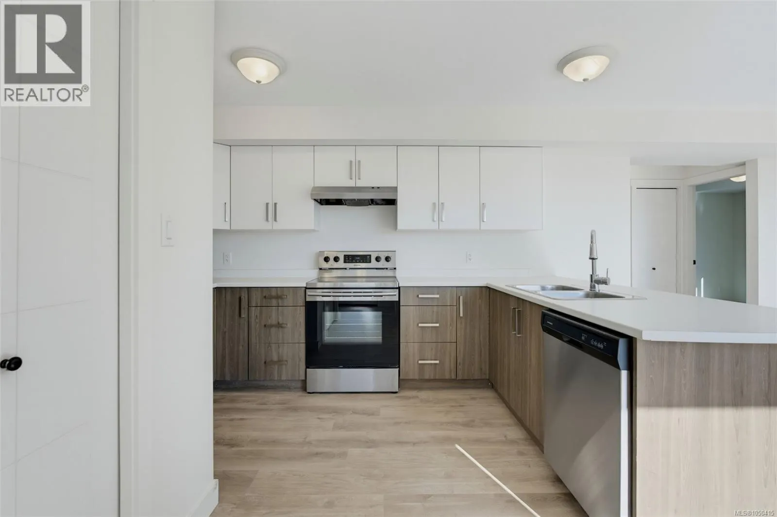 2211 Winfield Dr