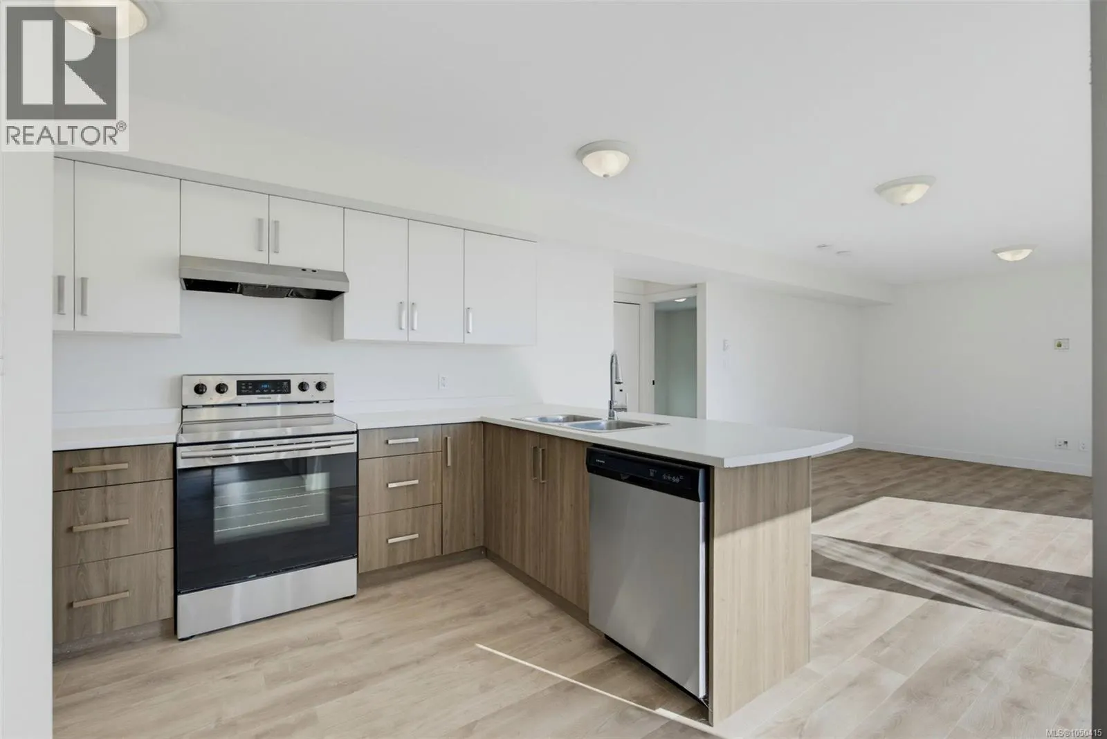 2211 Winfield Dr
