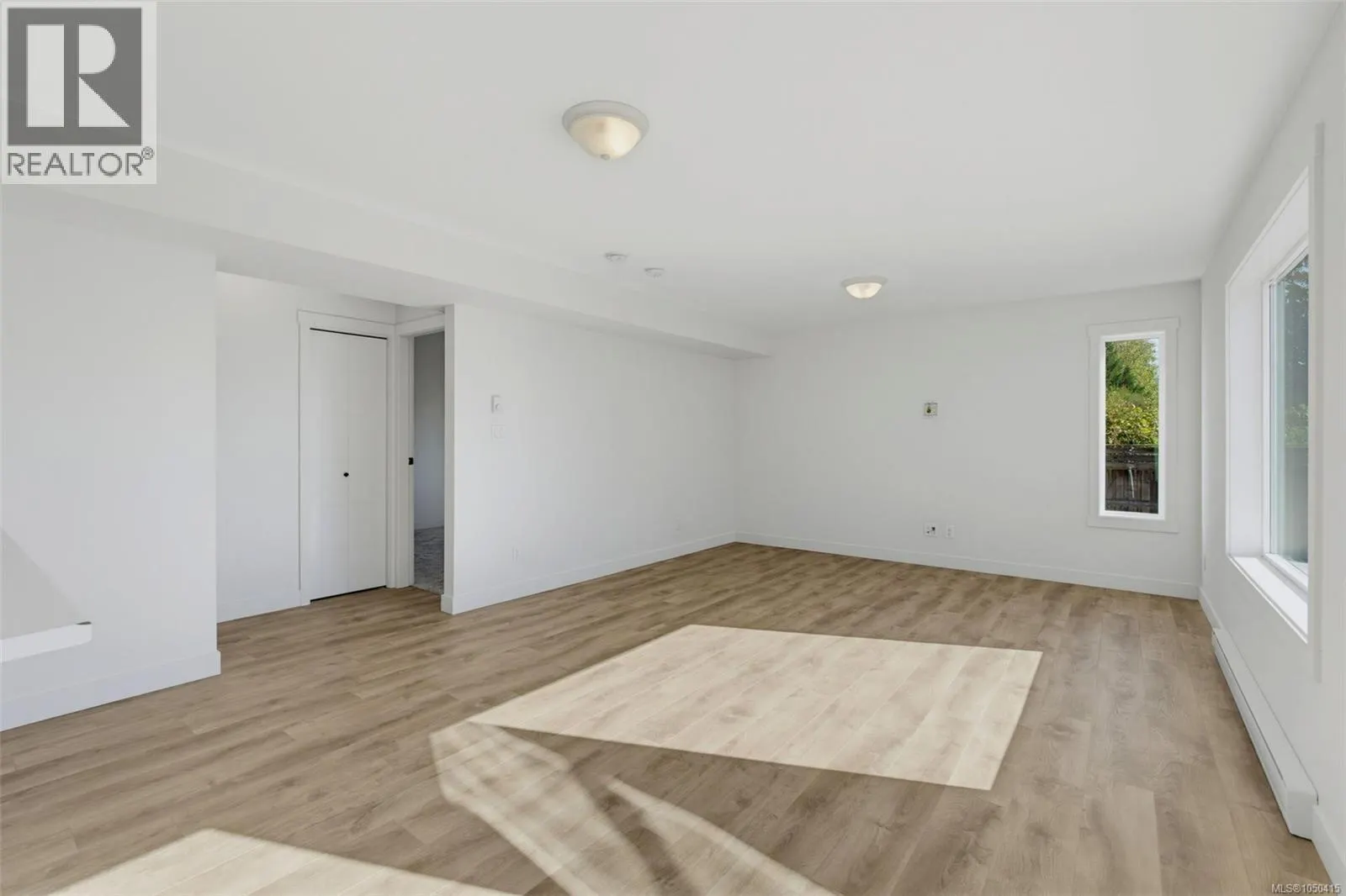 2211 Winfield Dr