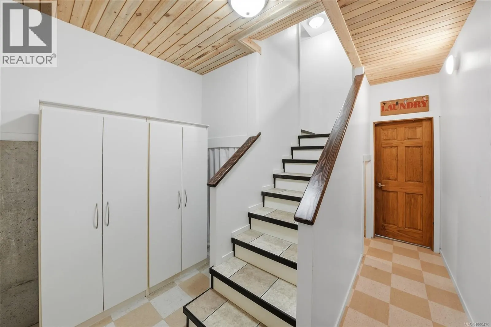 1973 Harlequin Cres