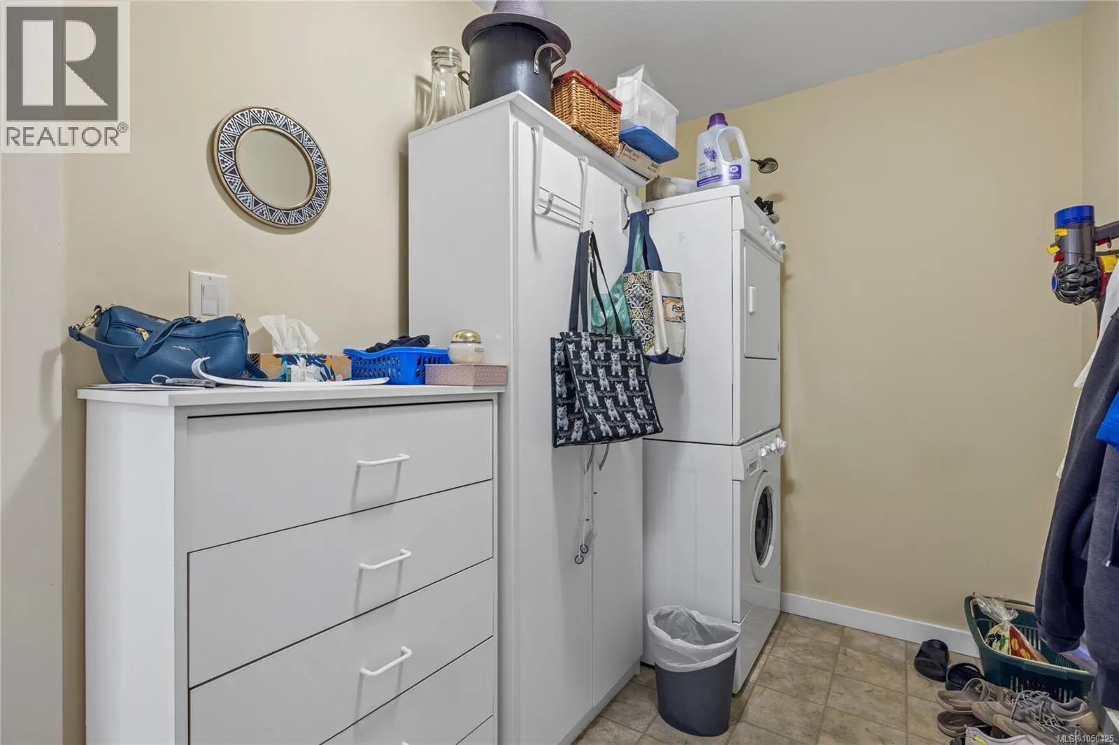 160 Meridian Way