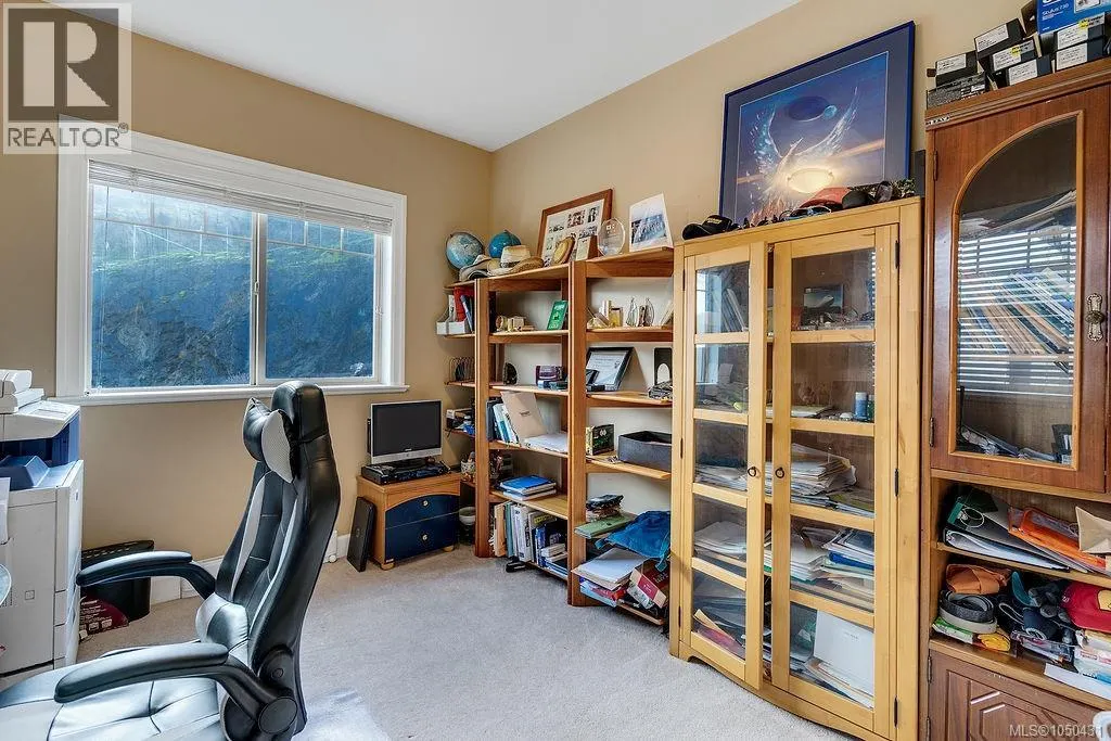 110 1177 Deerview Pl