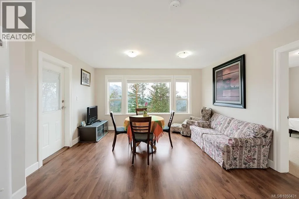 110 1177 Deerview Pl
