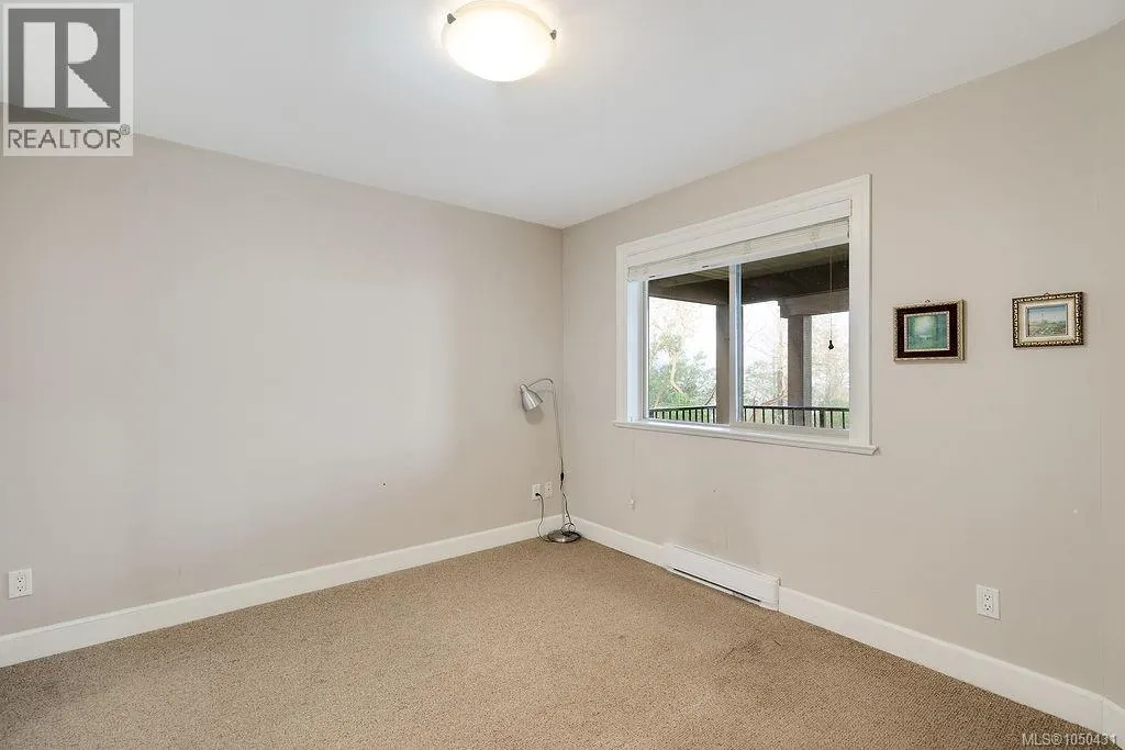 110 1177 Deerview Pl