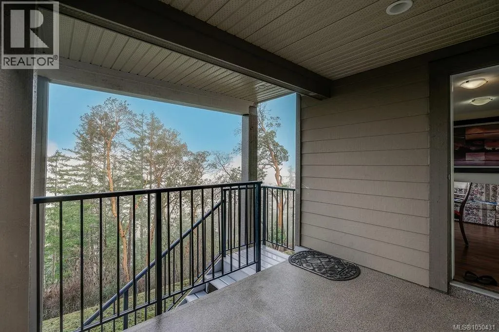 110 1177 Deerview Pl