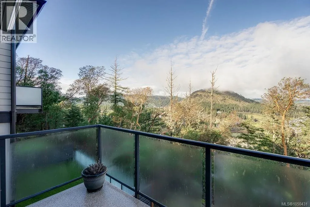 110 1177 Deerview Pl