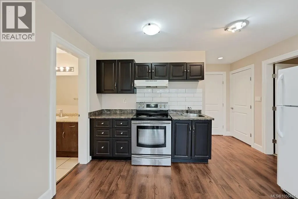 110 1177 Deerview Pl