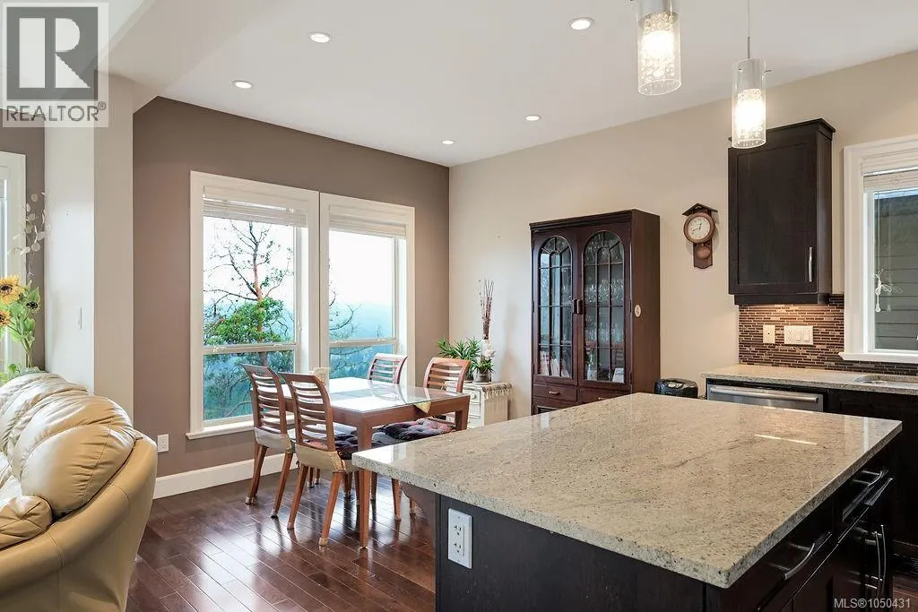 110 1177 Deerview Pl