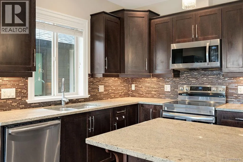 110 1177 Deerview Pl