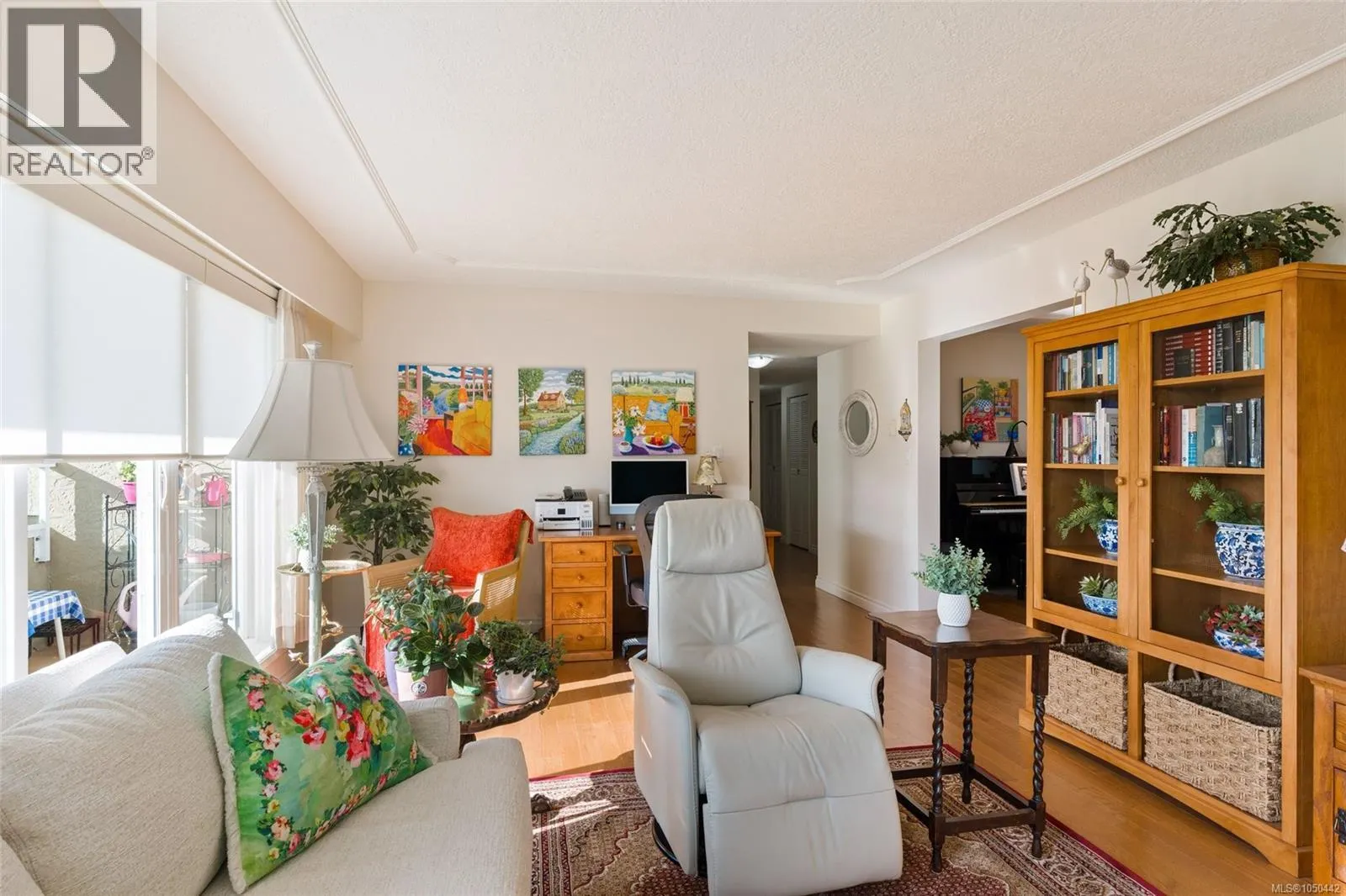 103 1540 Dallas Rd