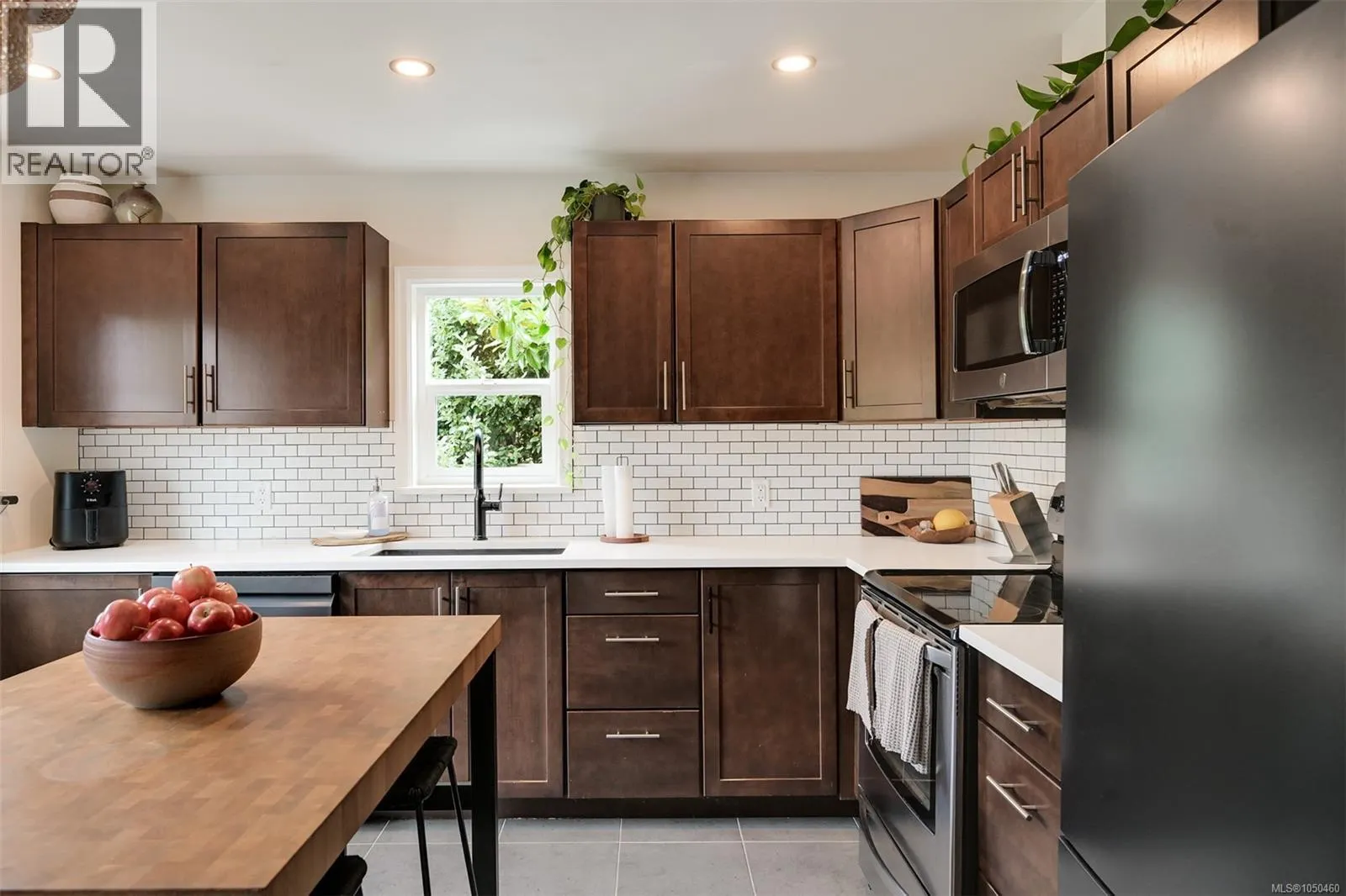 1000 Tattersall Dr