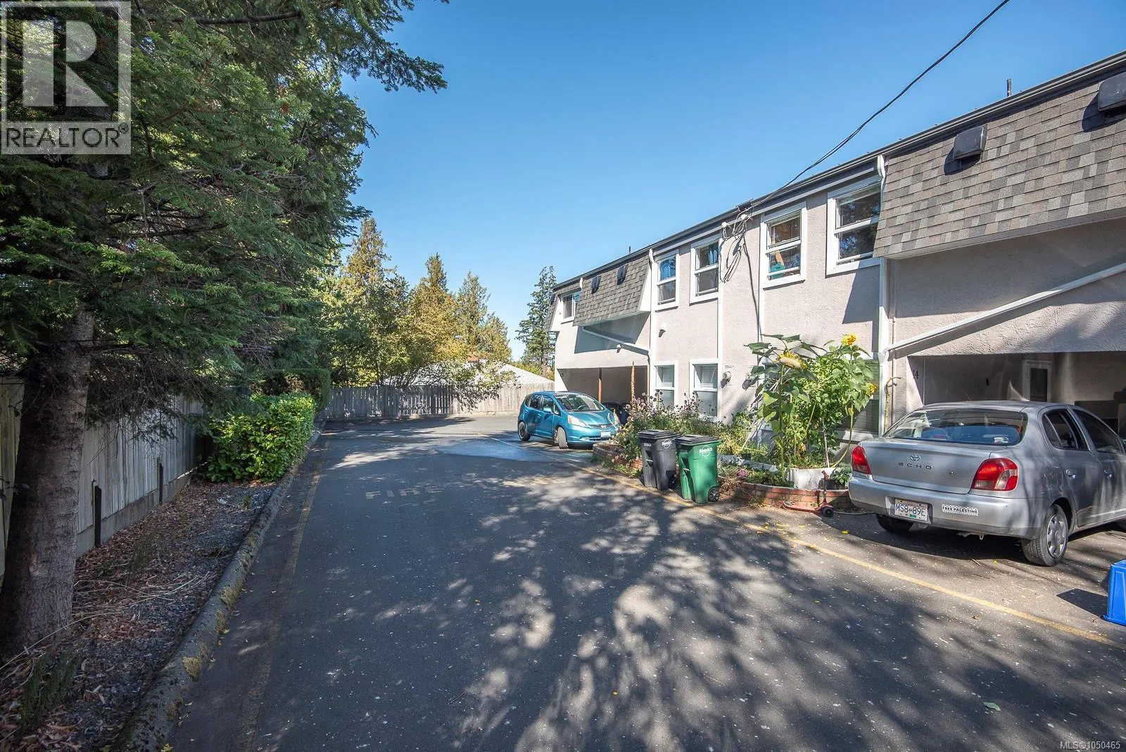 13 3060 Harriet Rd