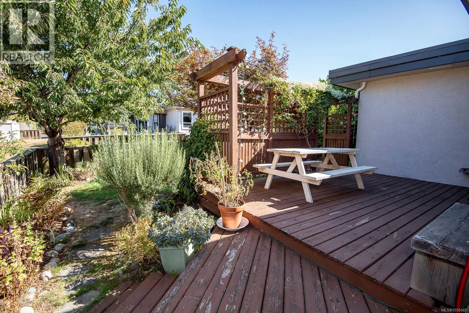 13 3060 Harriet Rd