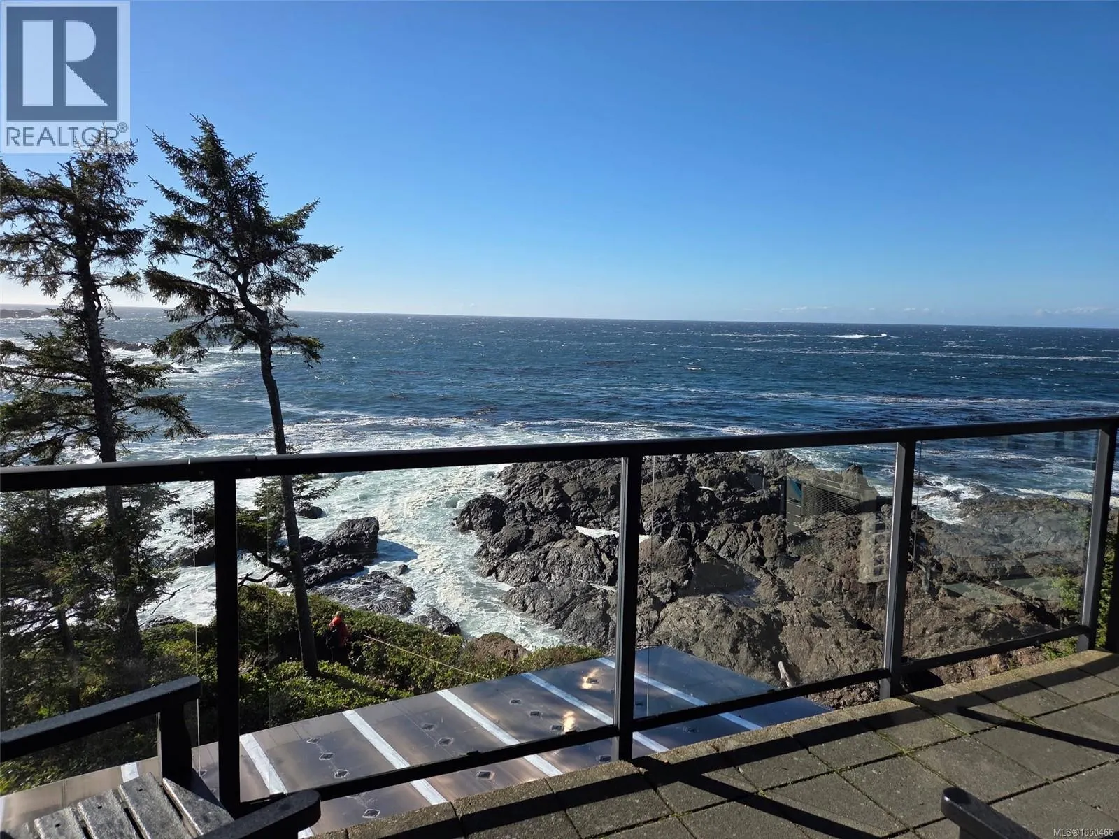 315 596 Marine Dr