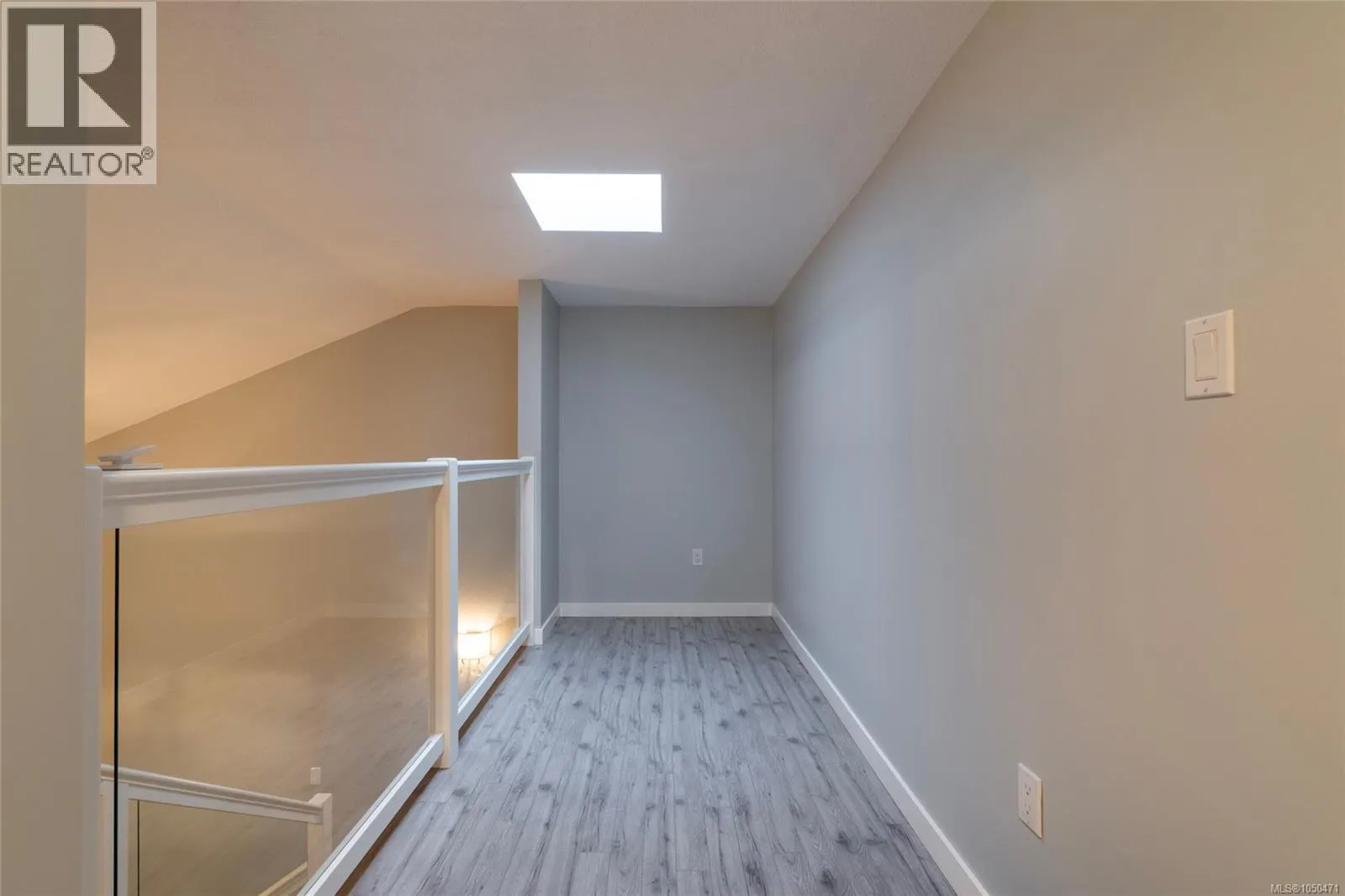 408 1005 McKenzie Ave