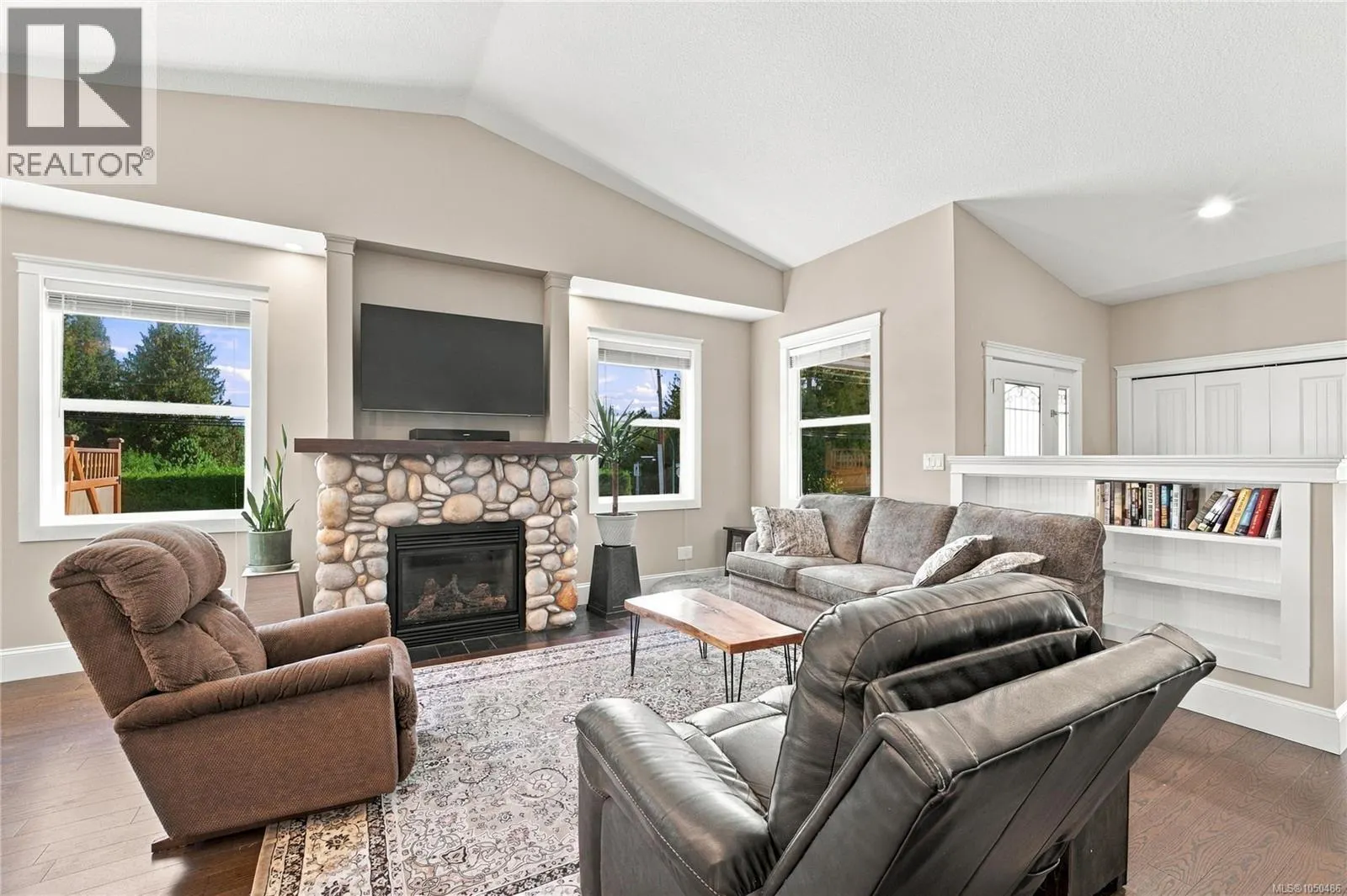 3490 Monterey Dr