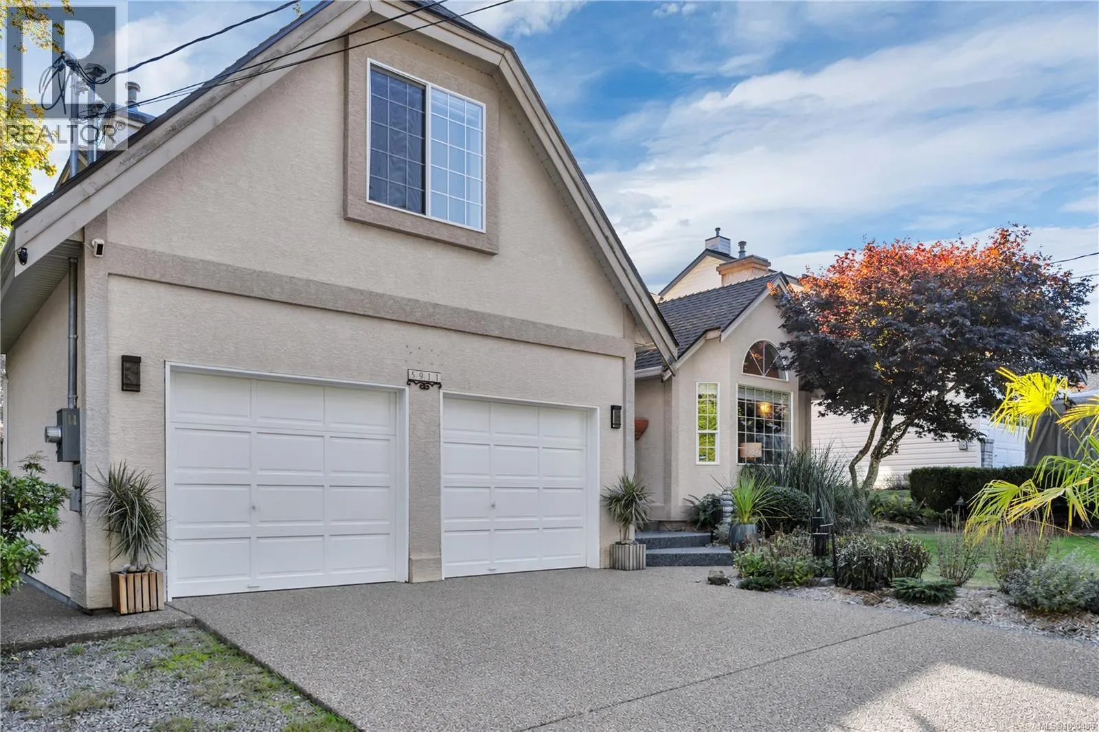 5911 Waldbank Rd