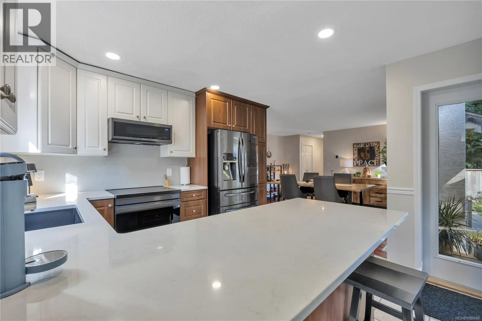5911 Waldbank Rd