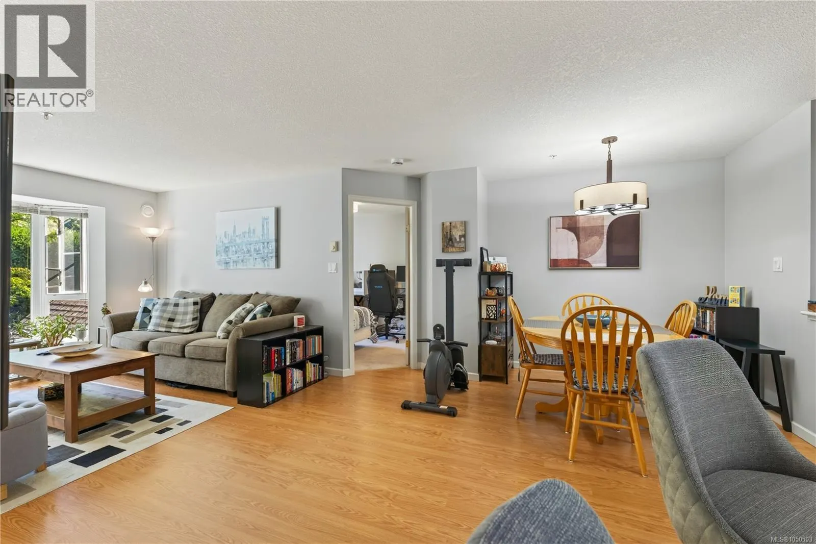 215 5650 Edgewater Lane