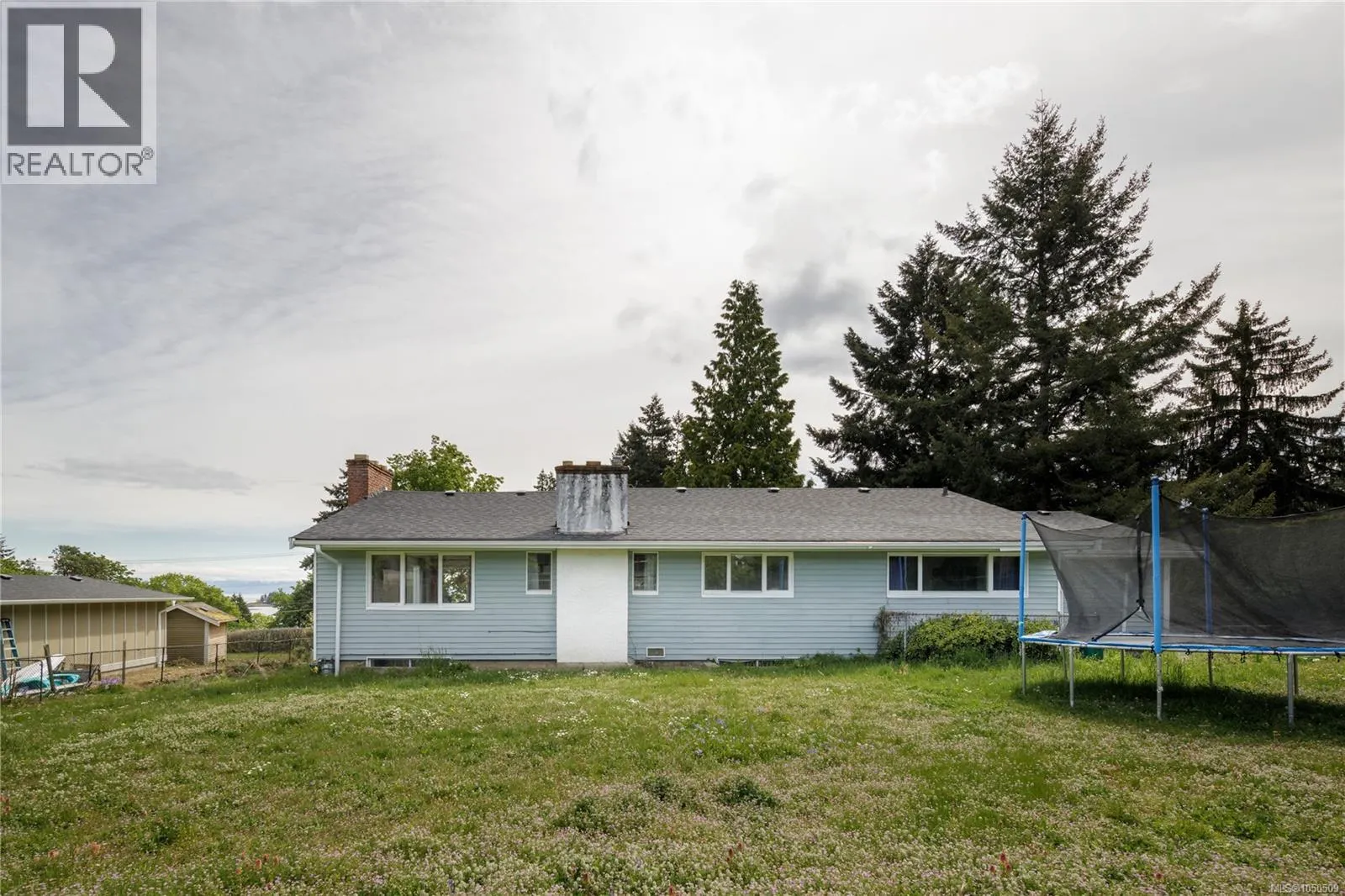 2555 Departure Bay Rd