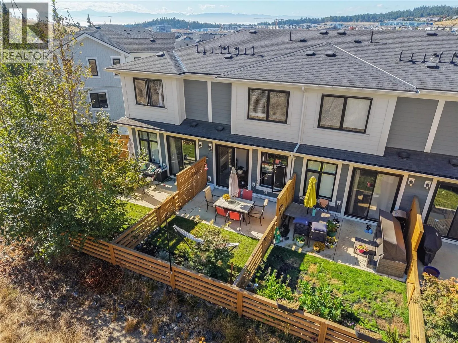 38 255 Caspian Dr