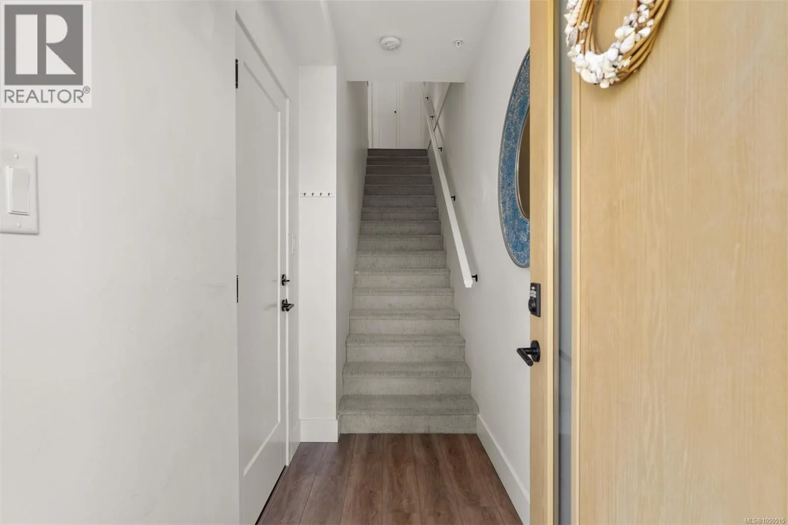 38 255 Caspian Dr