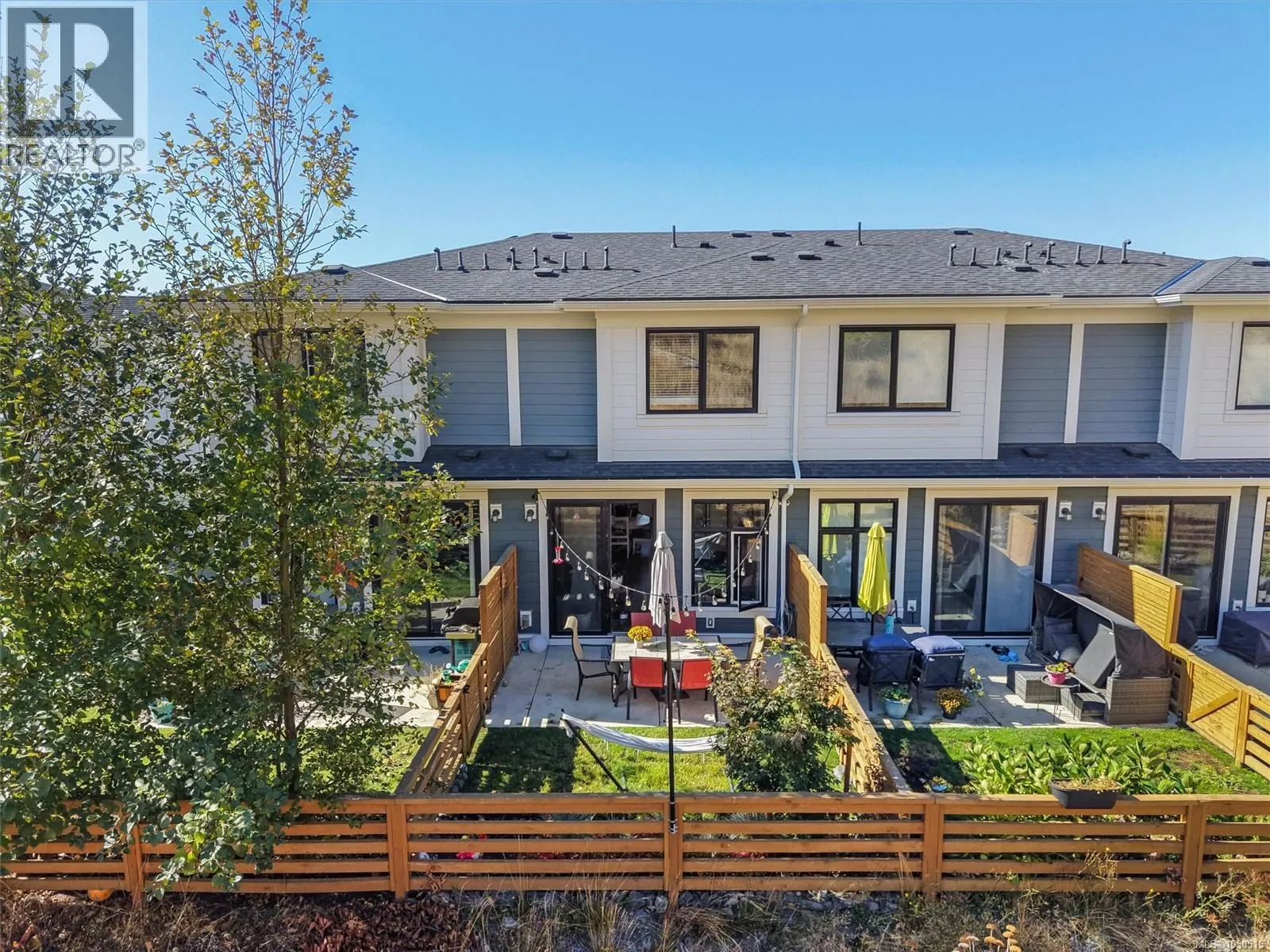 38 255 Caspian Dr