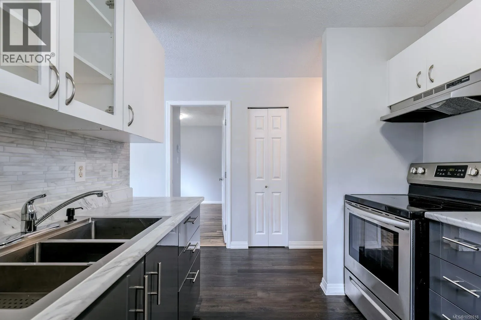 3 450 Gail Pl