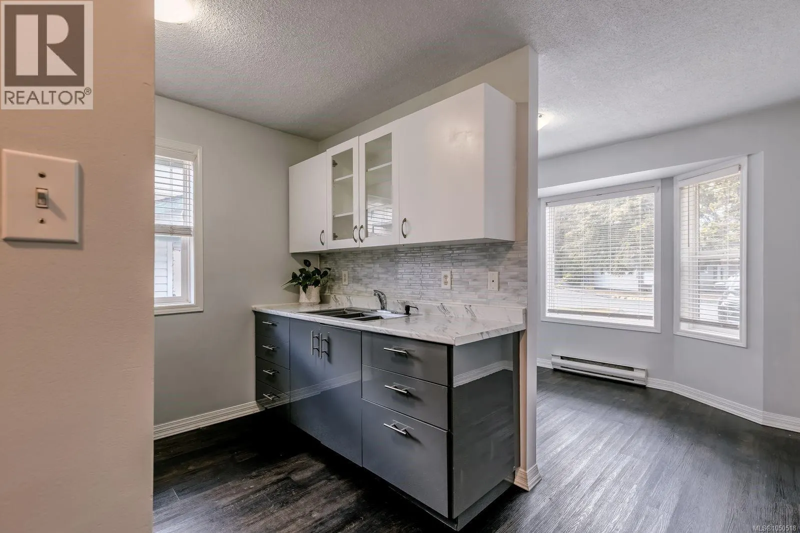3 450 Gail Pl