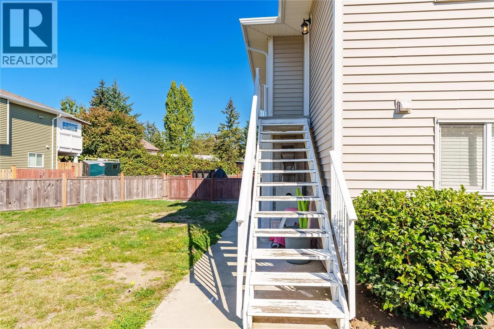 611 Sandy Crt