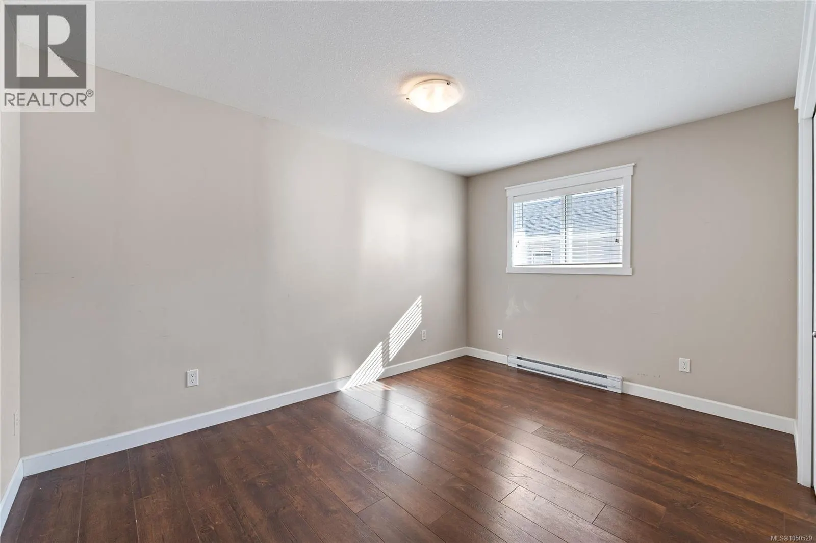 611 Sandy Crt