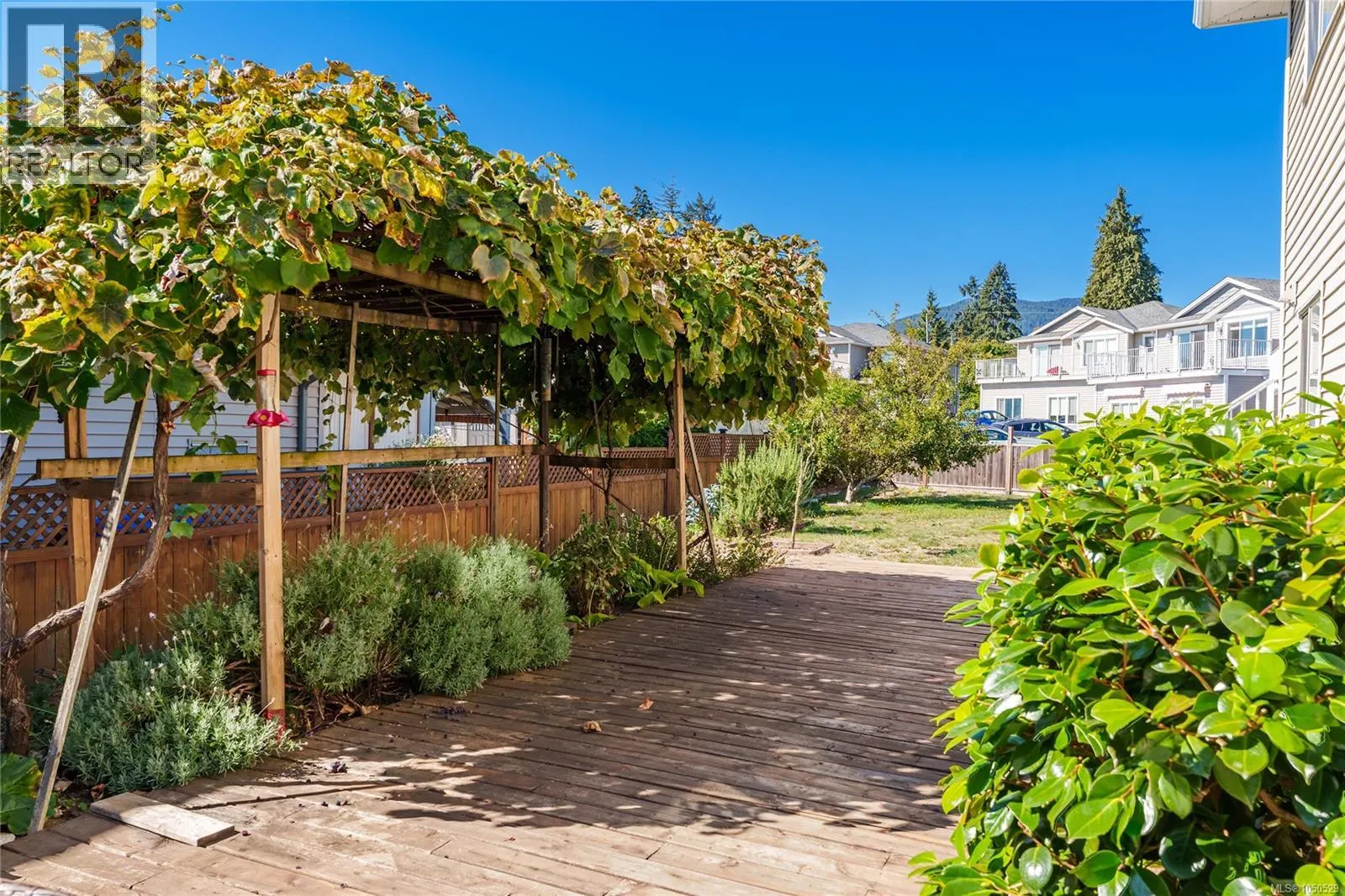 611 Sandy Crt