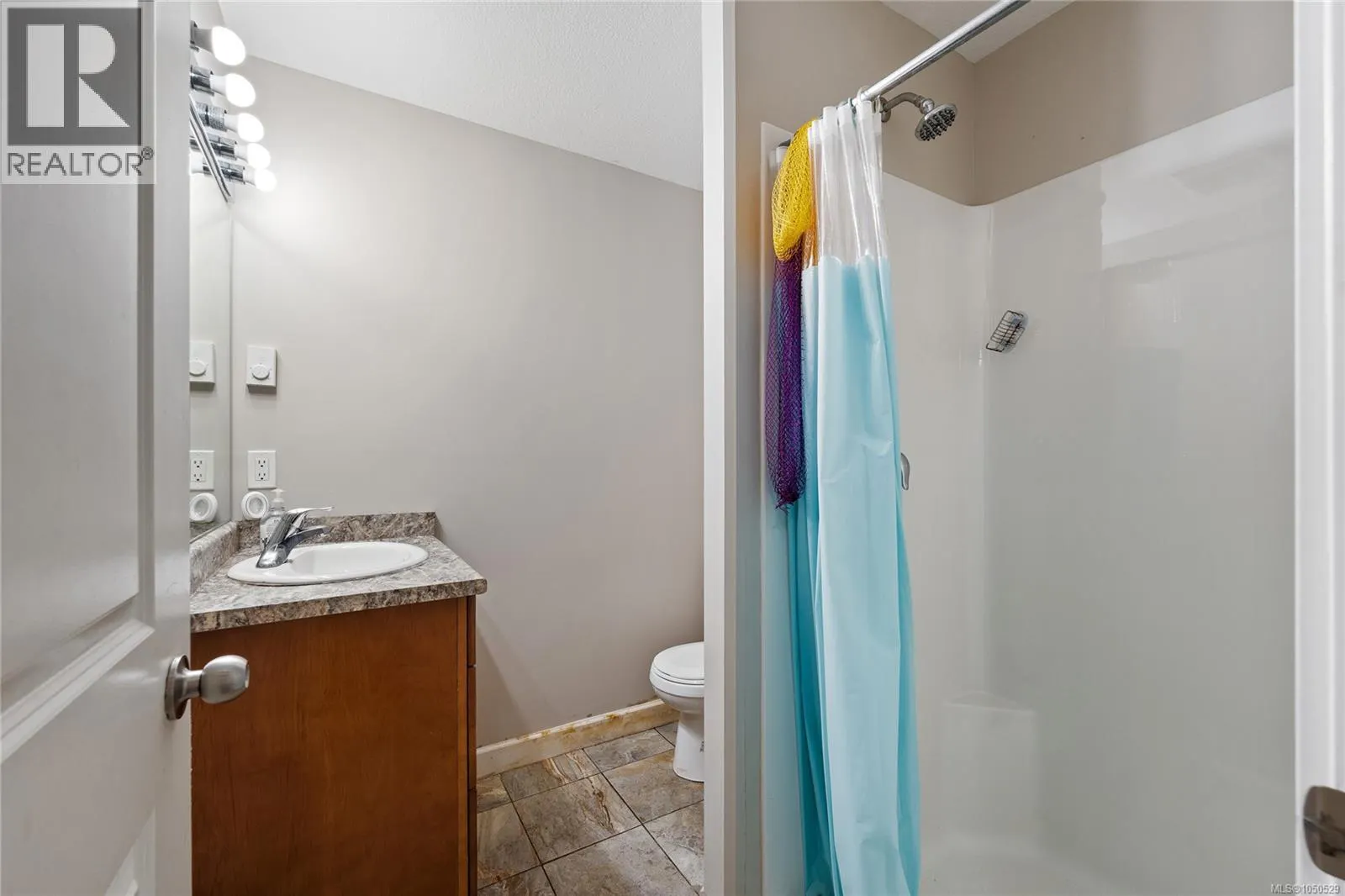 611 Sandy Crt