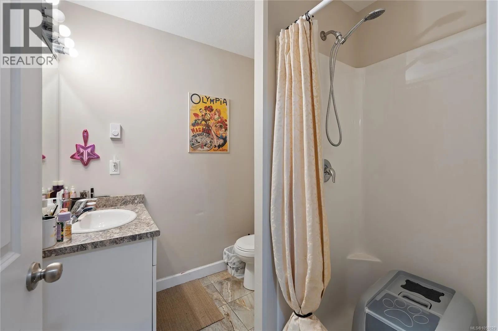 611 Sandy Crt