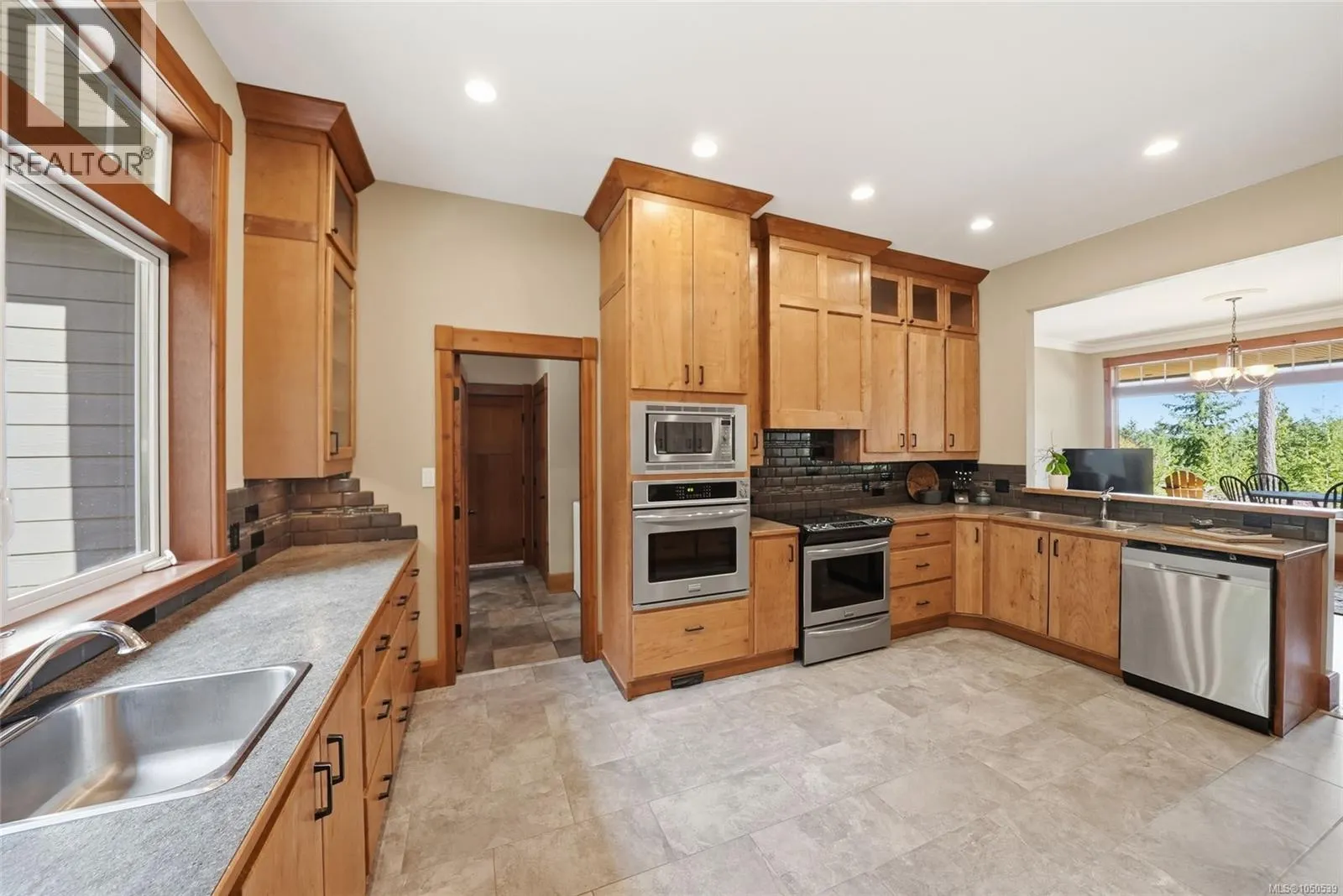 1195 Spider Lake Rd