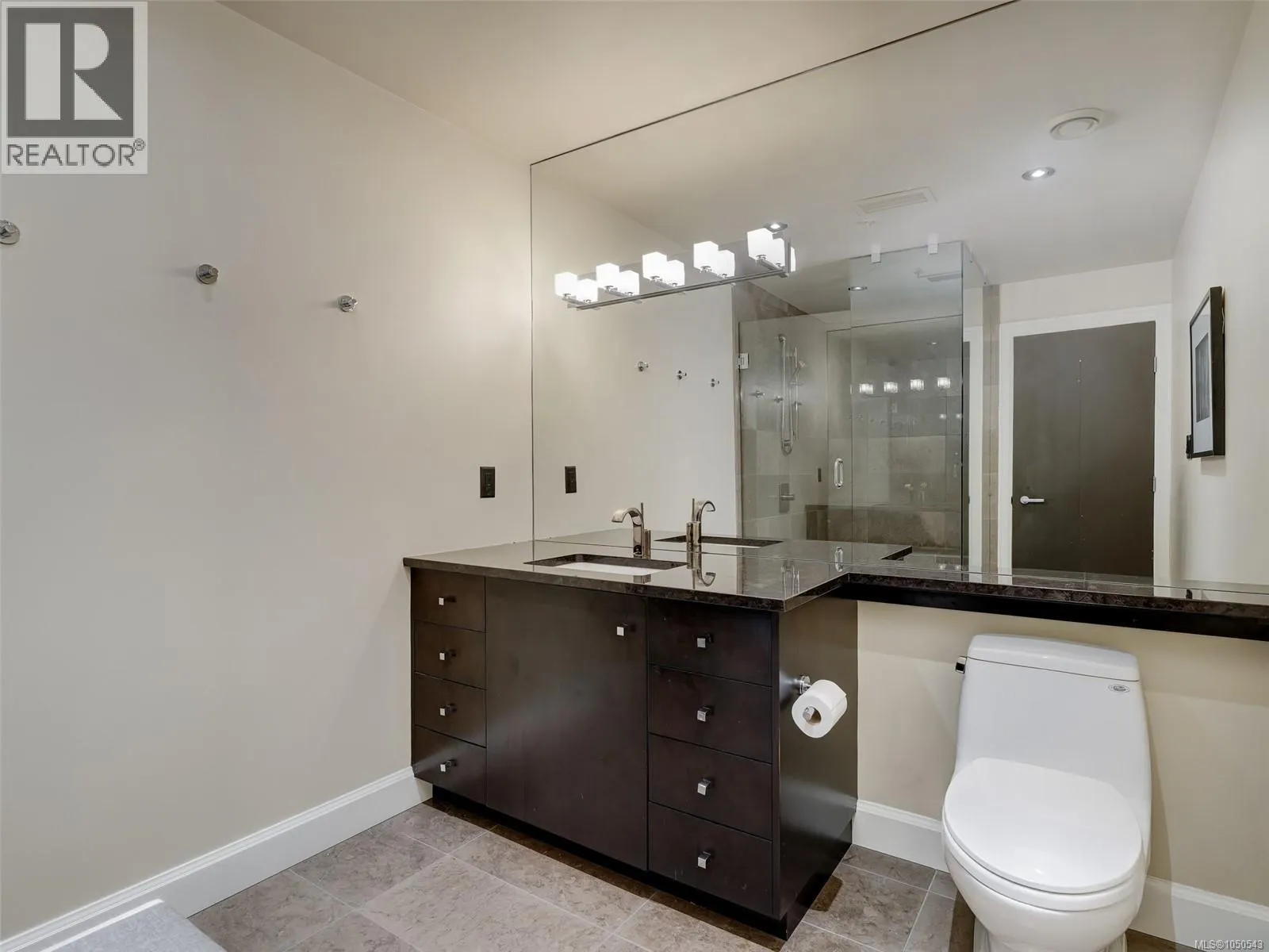 924 21 Dallas Rd