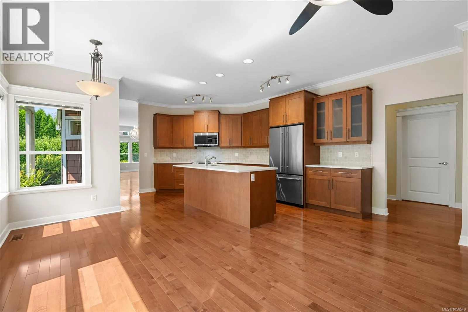 553 Heatherdale Lane