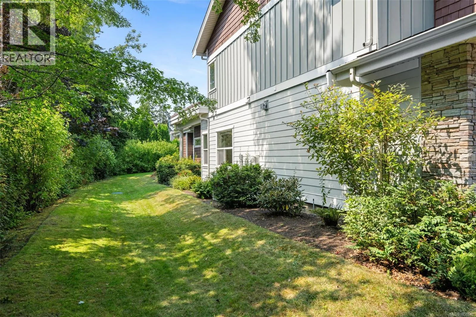 553 Heatherdale Lane