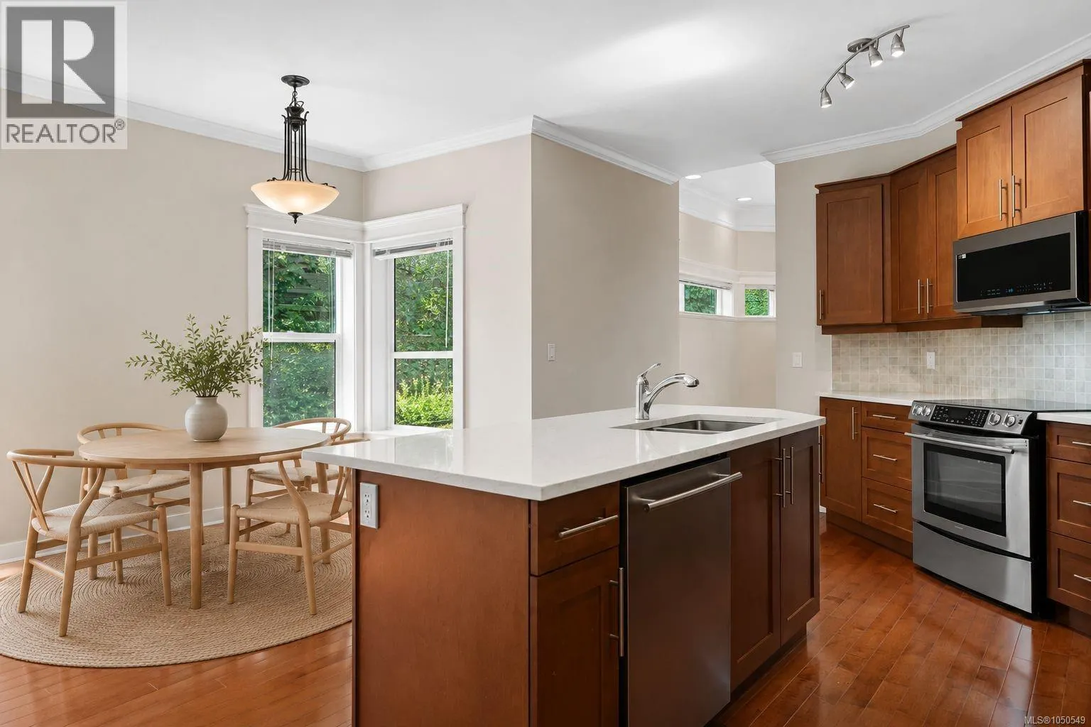 553 Heatherdale Lane