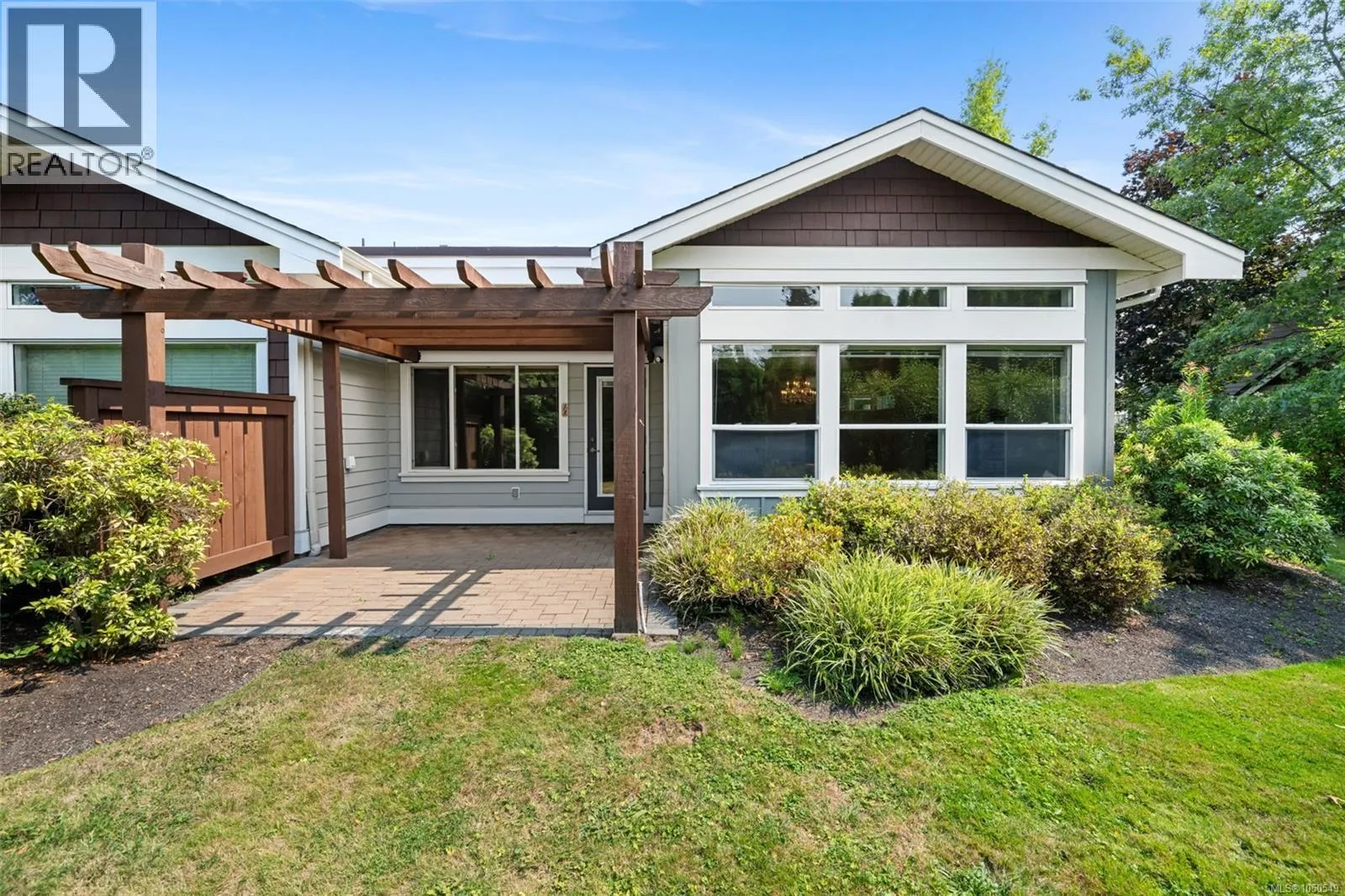 553 Heatherdale Lane