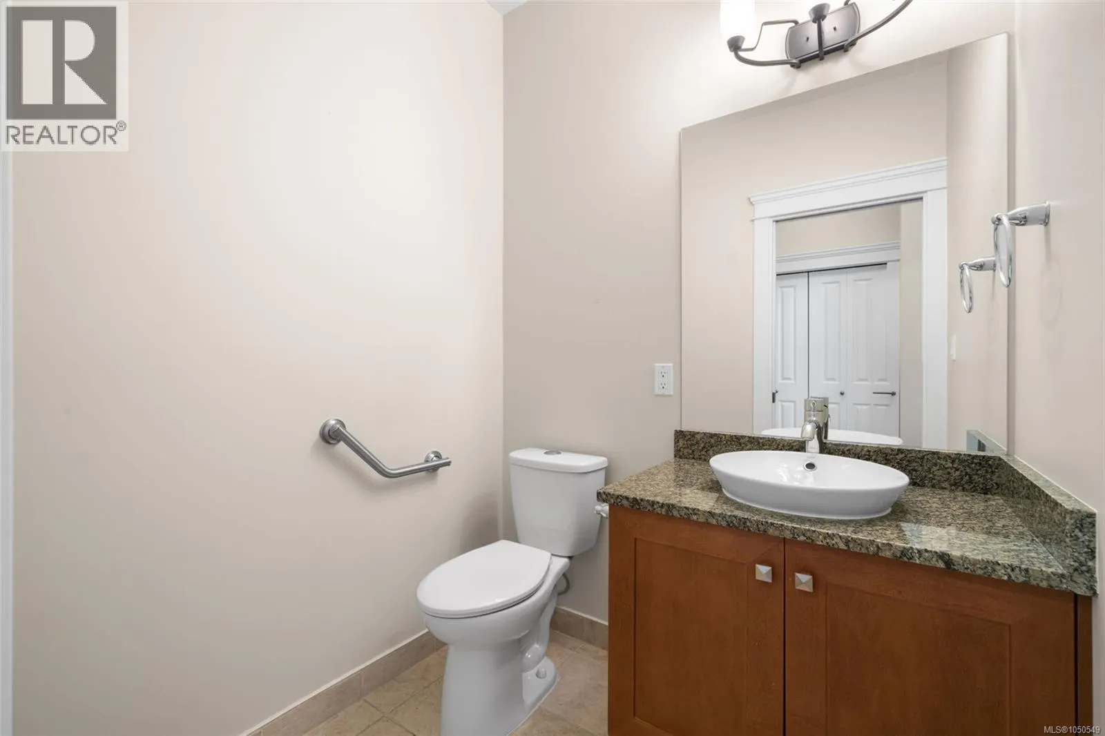 553 Heatherdale Lane
