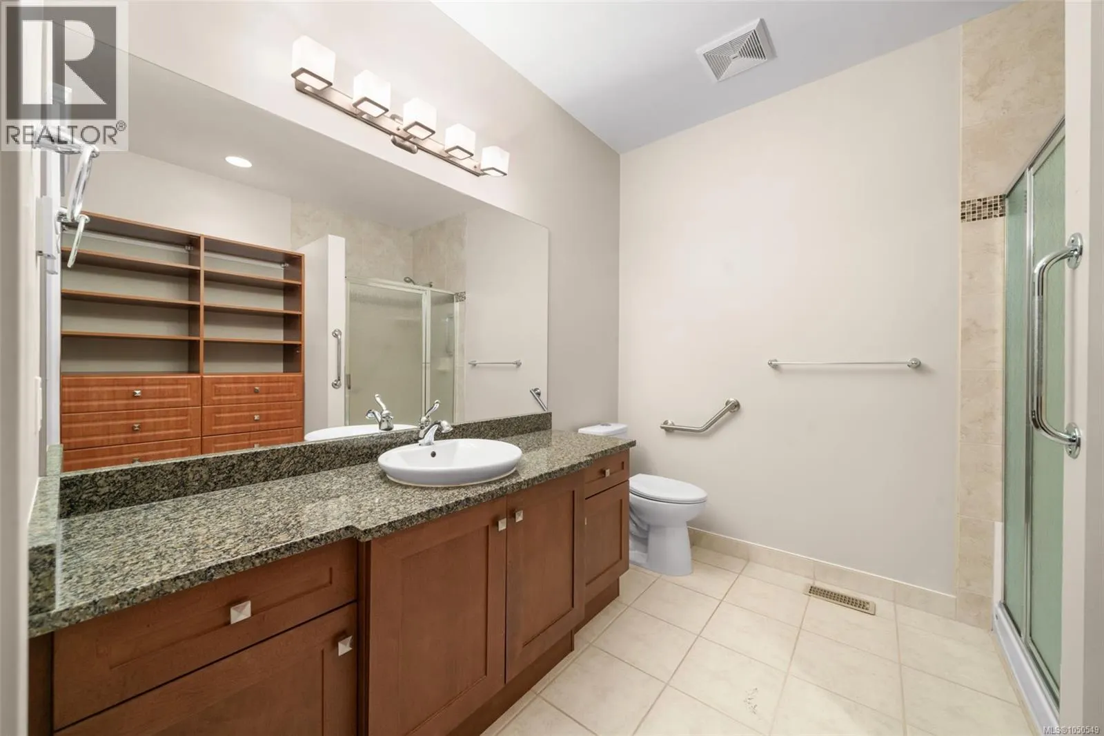 553 Heatherdale Lane