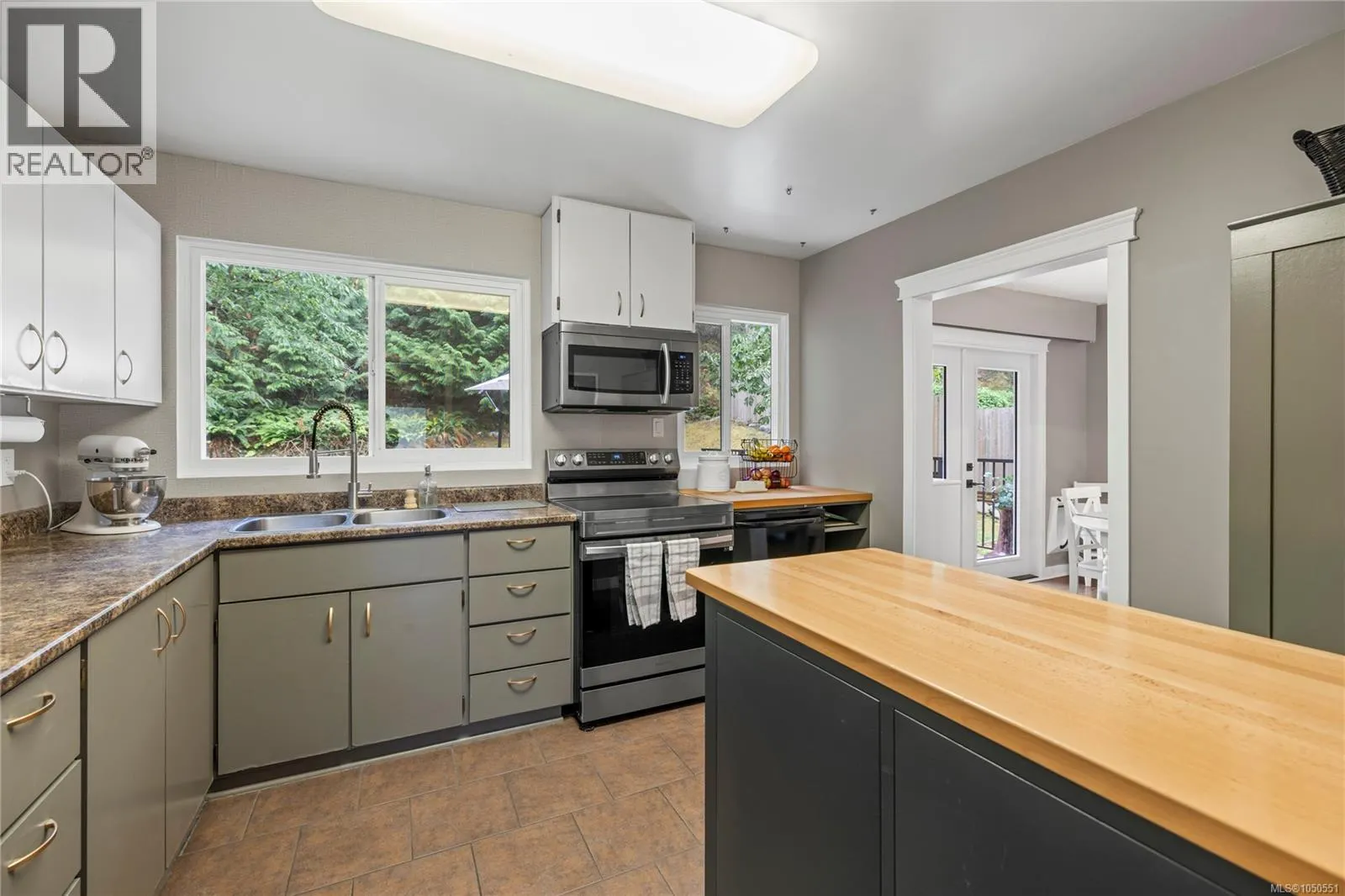 3645 Sunrise Pl