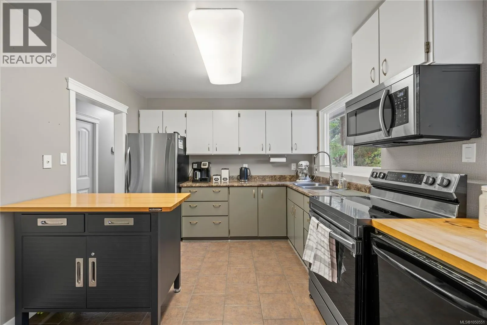 3645 Sunrise Pl