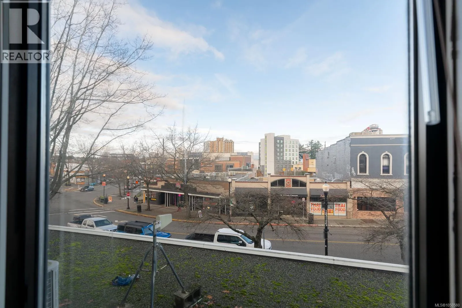 13 Victoria Cres