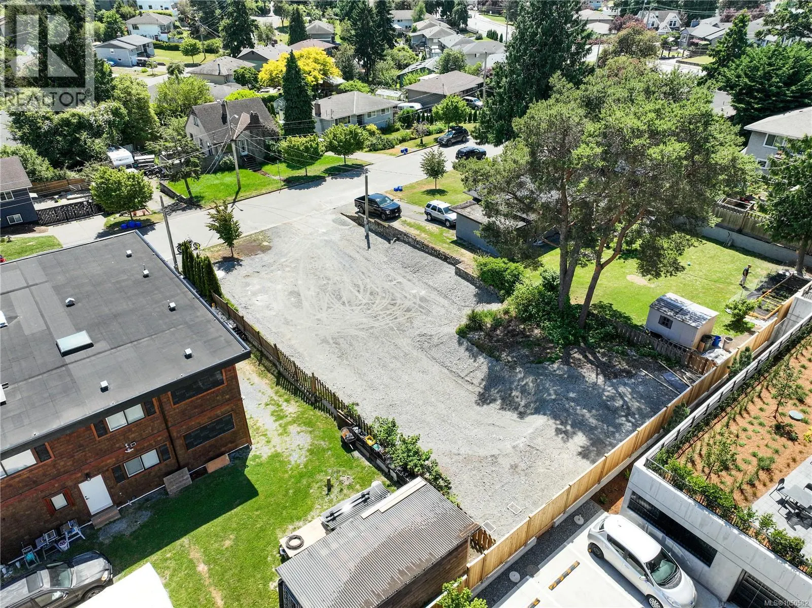 914 McNaughton Ave