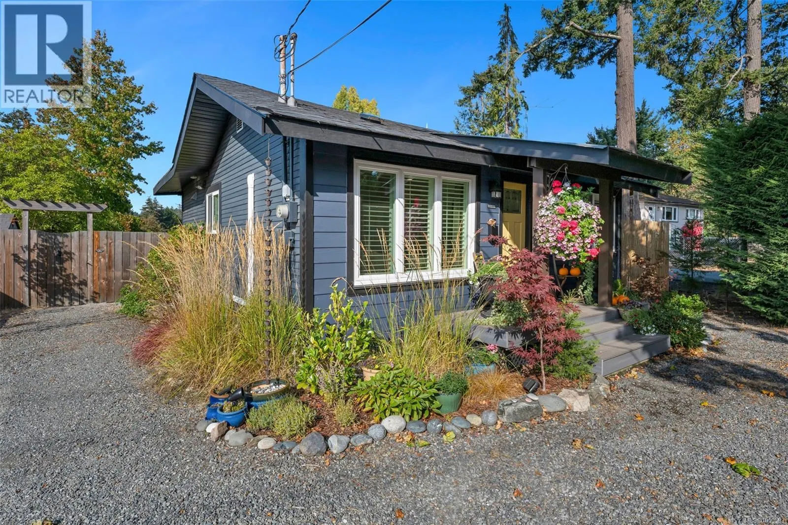 4826 West Saanich Rd